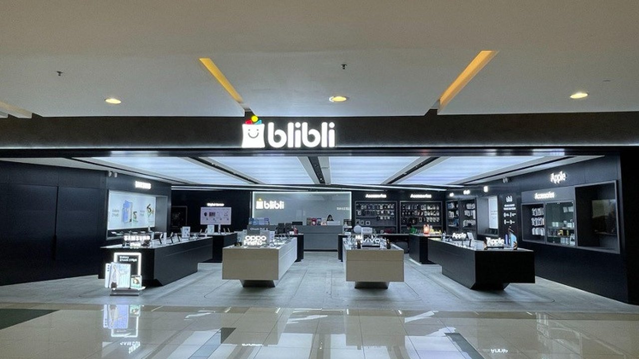 Blibli Store hadir di berbagai kota seperti tampak pada foto toko Blibli Store di Central Park Jakarta Barat.