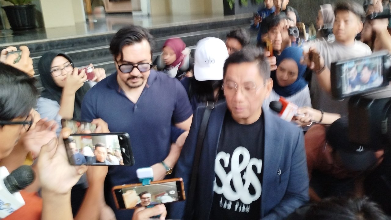 Terungkap Sosok Pemeran Pria Dalam Video Syur Audrey Davis