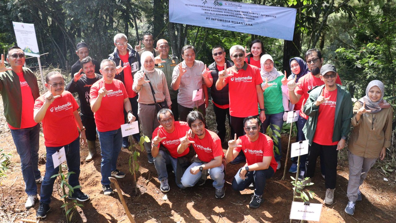 Infomedia Tanam 1000 Pohon di Kawasan Taman Nasional Gunung Gede Pangrango