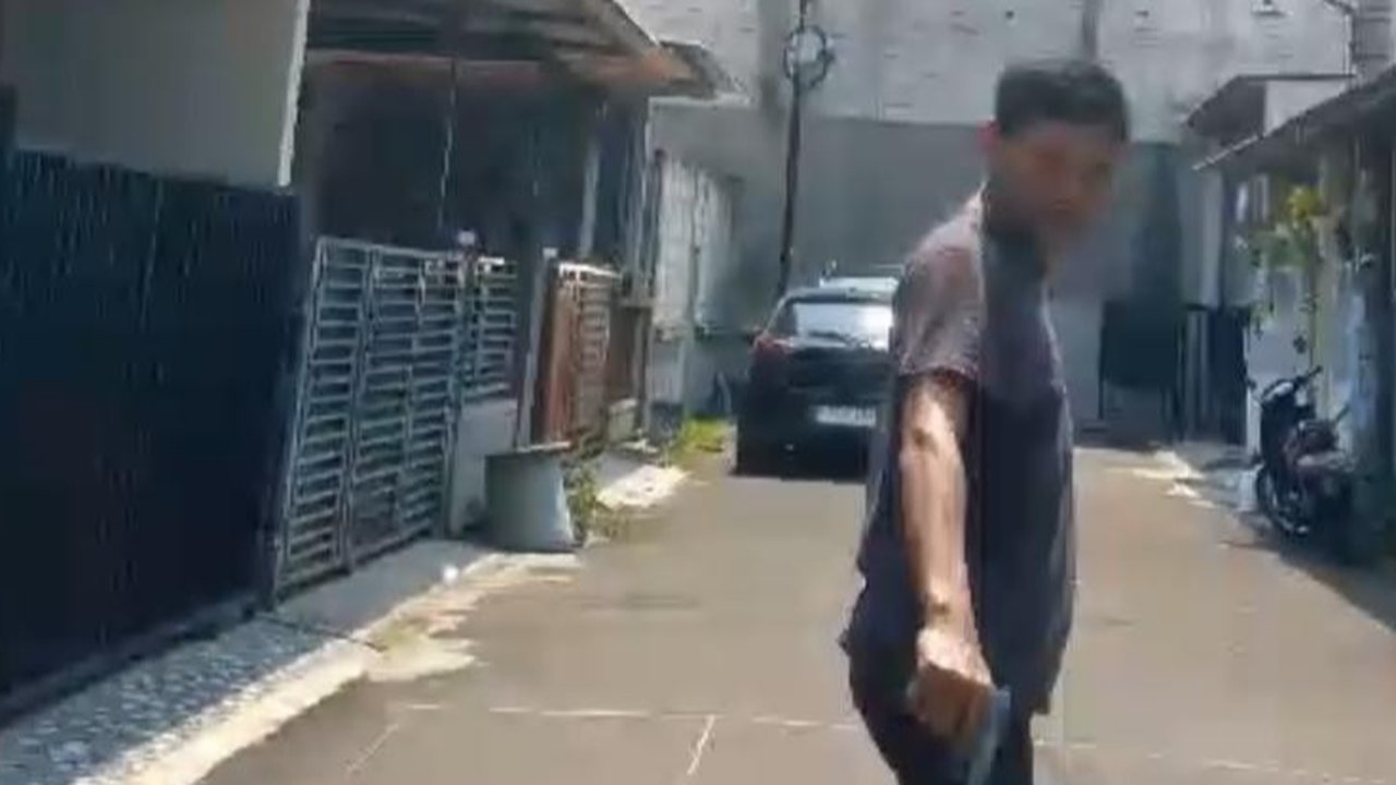 Viral Aksi Koboi Pegawai PN Depok, Todong Senjata ke Warga di Perumahan
