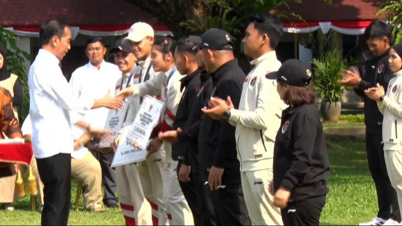 Jokowi Resmi Berikan Bonus ke Atlet dan Pelatih Olimpiade Paris