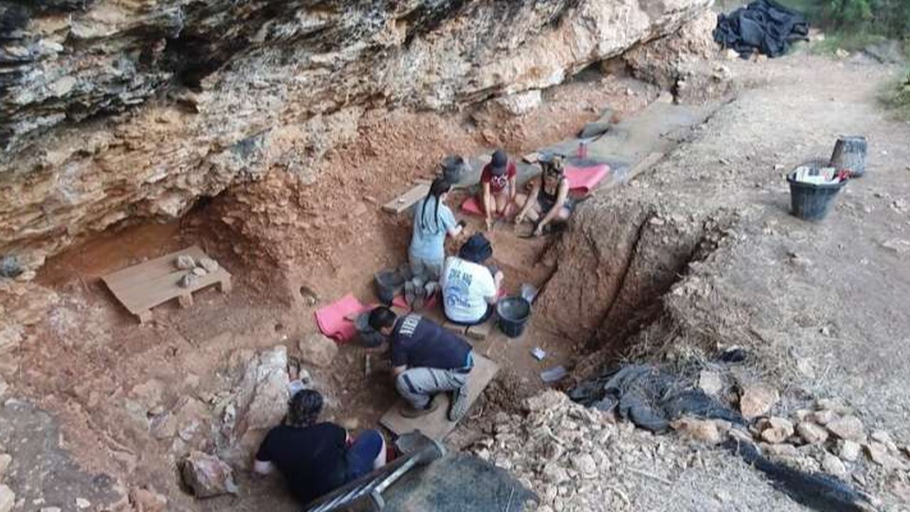 situs penggalian neanderthal di spanyol