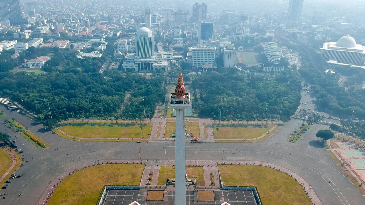 Ilustrasi DKI Jakarta, Monas