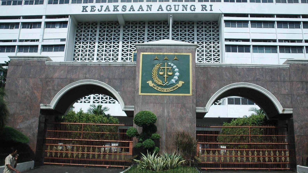 Kejagung Jelaskan Pengusutan Dugaan TPPU Johannes Rettob Terkait Pengadaan Pesawat dan Helikopter di Pemkab Mimika