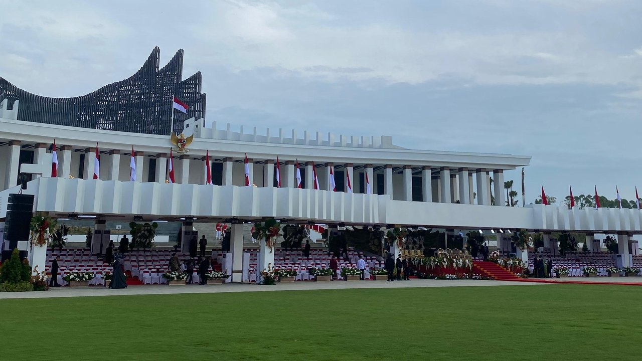 Melihat Suasana Jelang Upacara HUT ke-79 RI di IKN