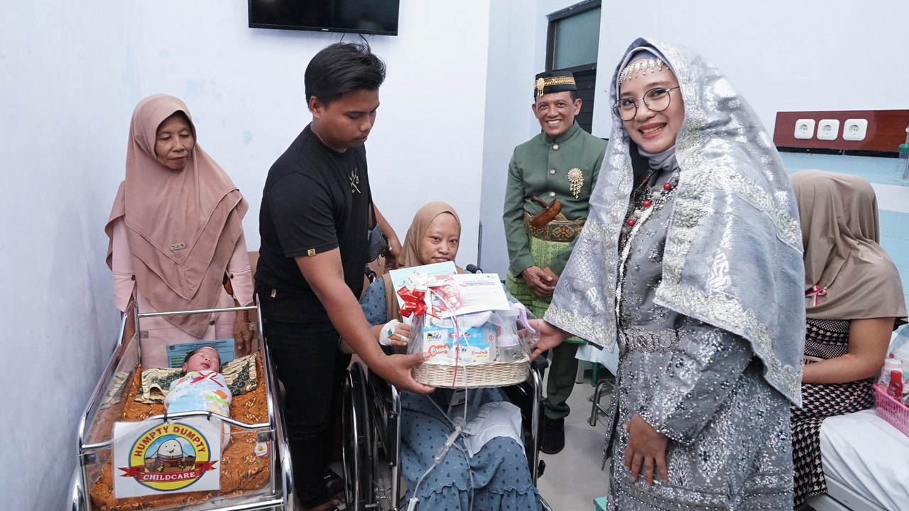 Bupati Banyuwangi Ipuk Fiestiandani
