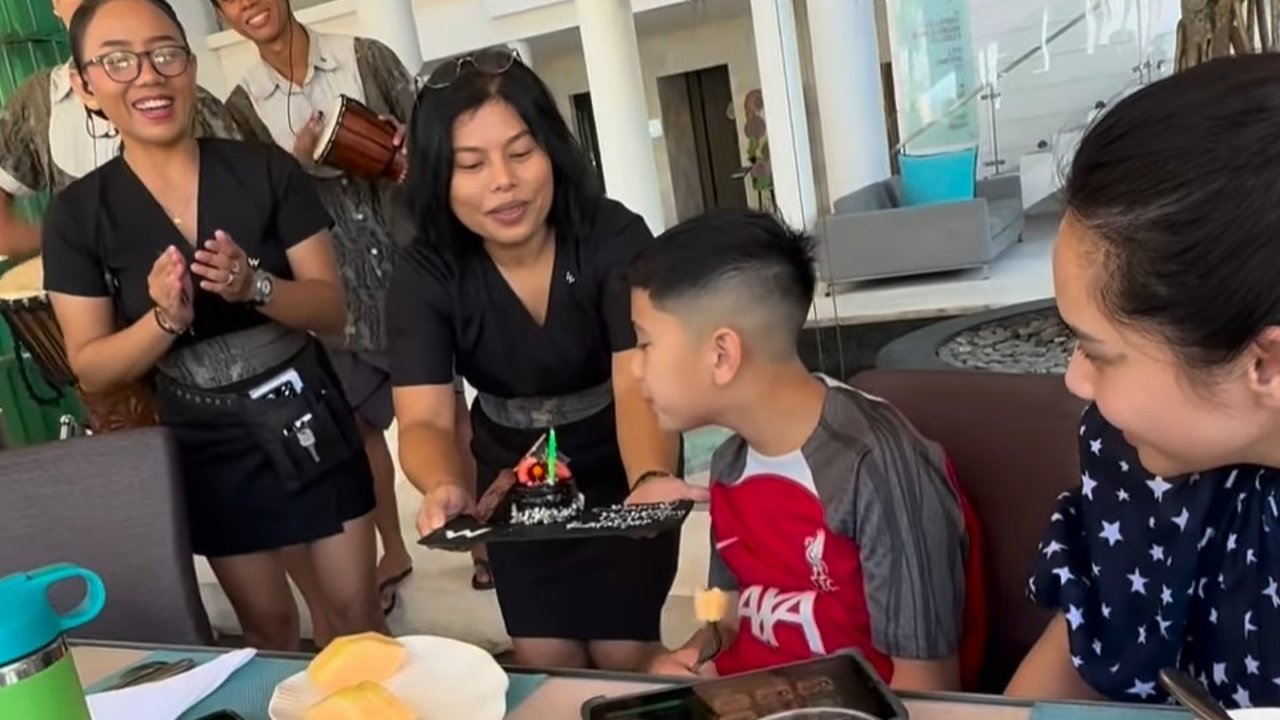 Rafathar Mendapat Surprise dari Pihak Hotel di Bali