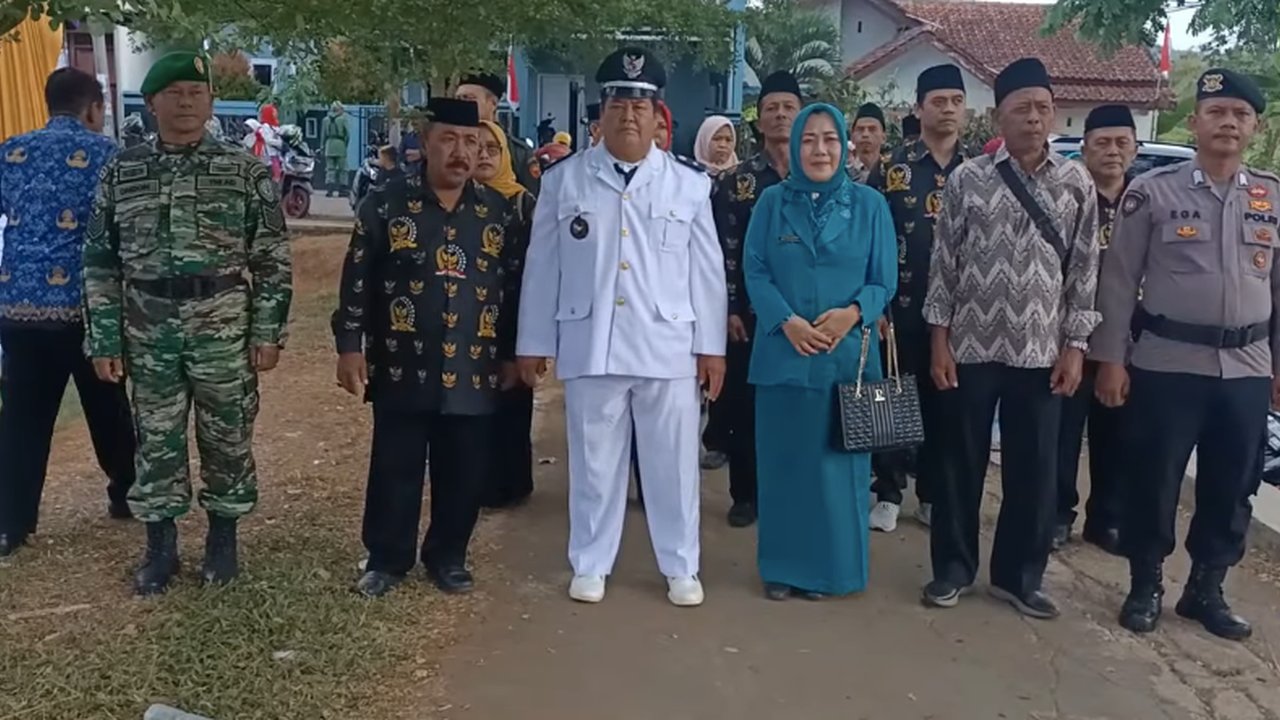 Bak Pejabat Tinggi Kuwu 'Edan' Dikawal Ketat saat Pimpin  Upacara HUT RI ke-79 di Ciamis
