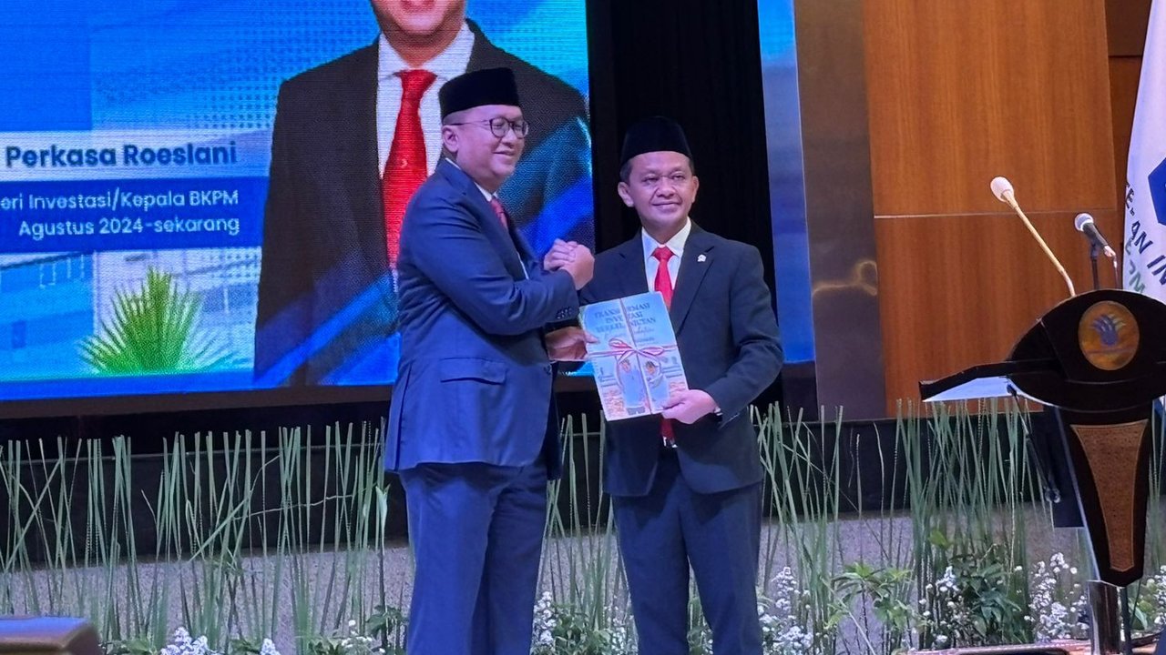 Bahlil Lahadalia dan Istri