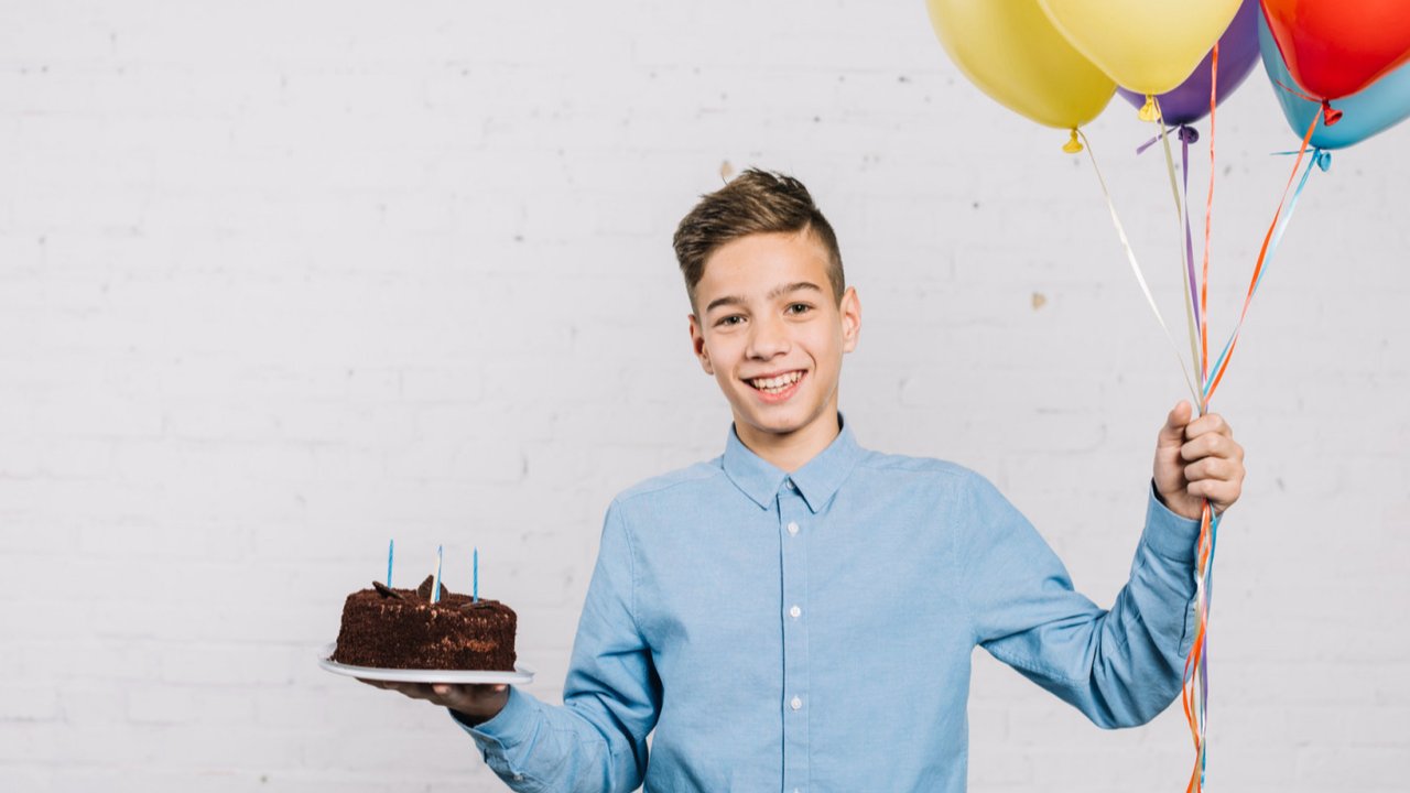 Ilustrasi ulang tahun, anak laki-laki. (Image by freepik)