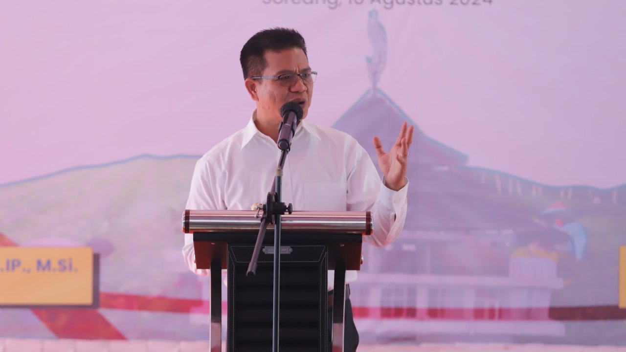 Bupati Bandung Dadang Supriatna