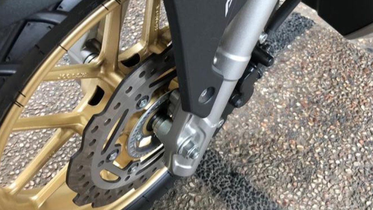 Motor dengan sistem pengereman ABS. (Dok. DAM)