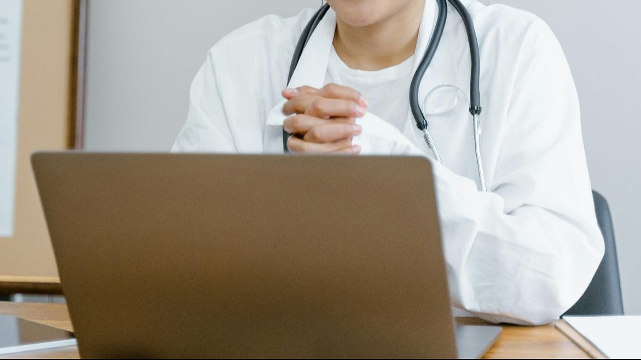 Korban mengalami pecah pembuluh darah saat jalani operasi sedot lemak di kllinik.