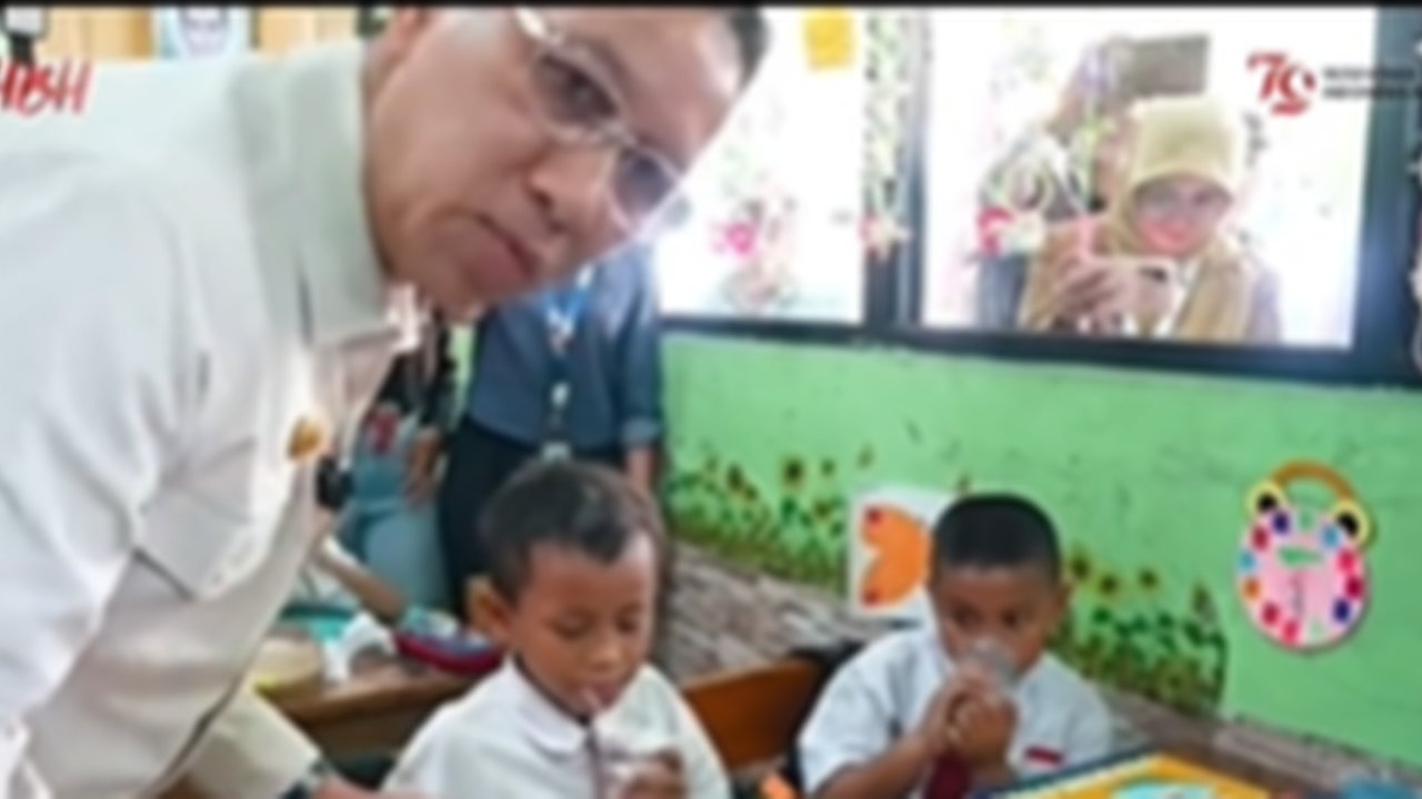Momen Haru Siswa SD Ngalah Tak Santap 'Makanan Bergizi Gratis' demi Nenek yang Sakit di Rumah