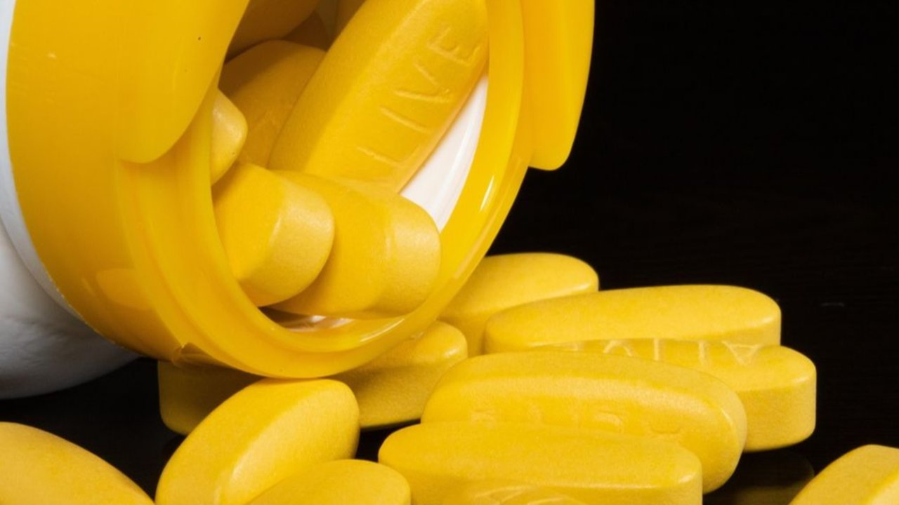 Ilustrasi Obat dan Vitamin