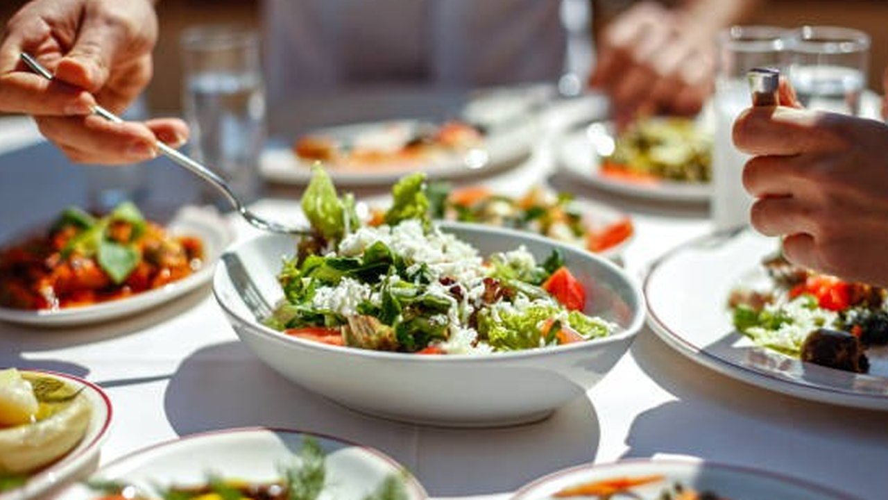 Tips Makan Banyak tapi Tetap Kurus