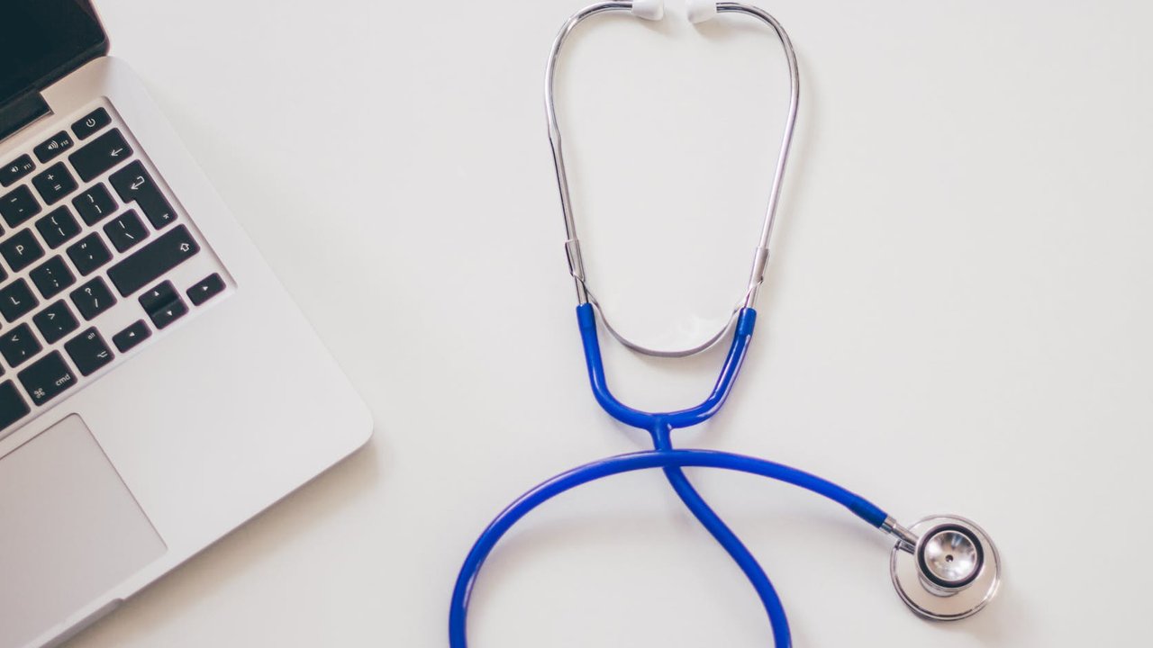 Ilustrasi stetoskop (pexels)