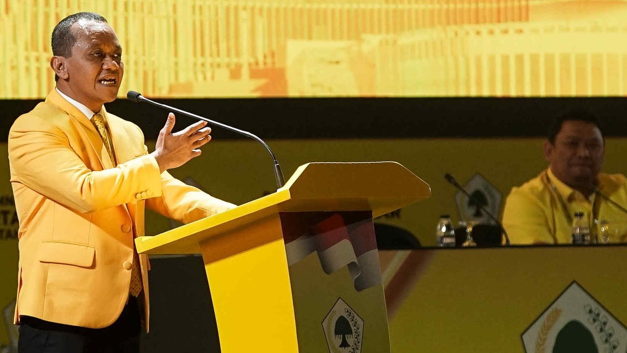 Ketua Umum Partai Golkar Bahlil Lahadalia menyampaikan pidato dalam Rapimnas dan Musyawarah Nasional (Munas) XI Partai Golkar 2024 di Jakarta, Rabu (21/8/2024).