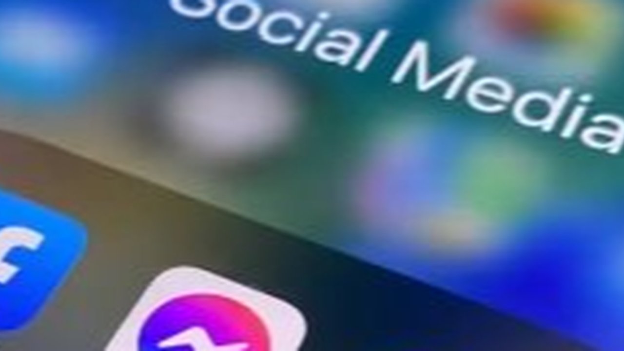 ilustrasi media sosial