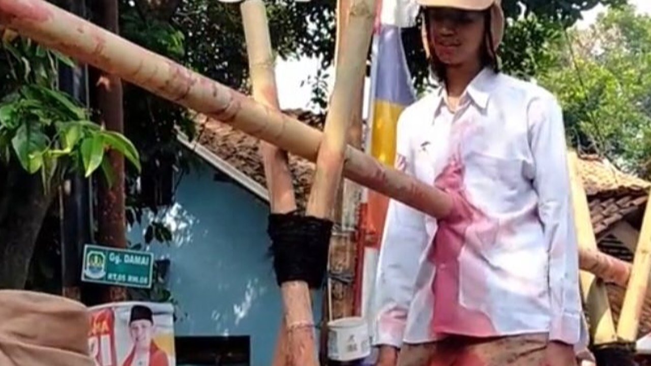 Viral Wanita Ungkap Rahasia Dibalik Orang ‘Ditusuk’ Bambu Runcing saat Karnaval, Begini Caranya