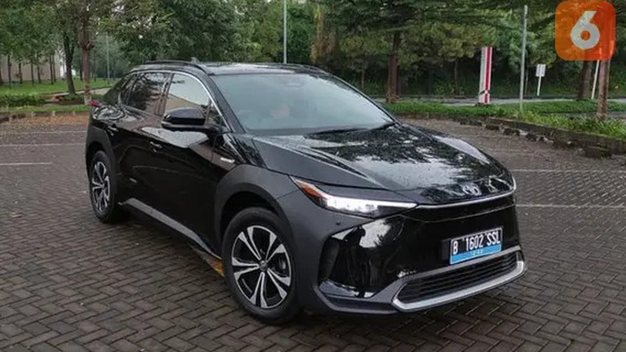Toyota bZ4x. (Septian/Liputan6.com)