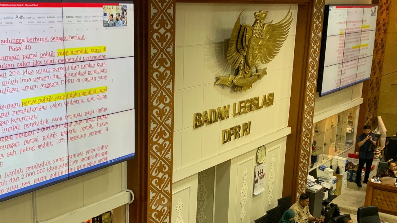 Baleg DPR membantah bahwa rapat panitia kerja (panja) terkait Revisi Undang-Undang (RUU) Pilkada. (Delvira Hutabarat).