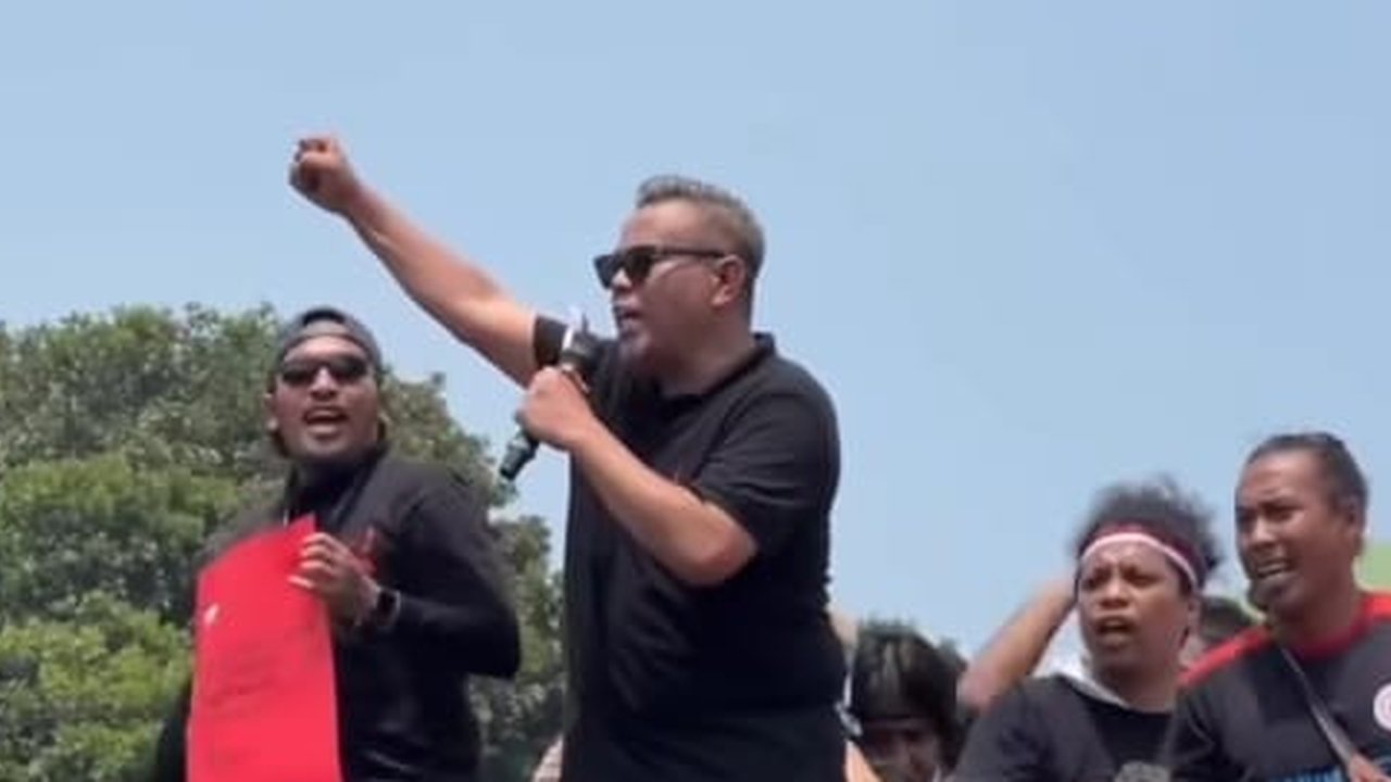 Potret Abdel Achrian saat Berorasi