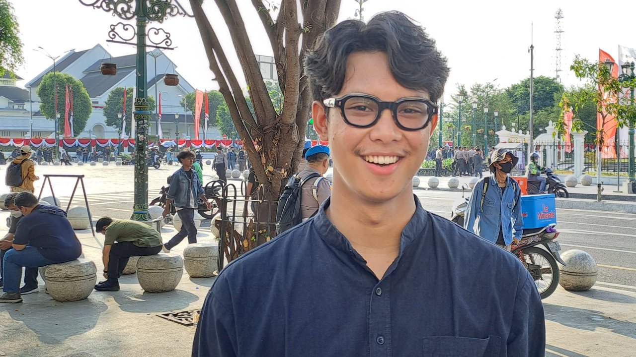 Alam ganjar ikut demo tolak revisi UU pilkada