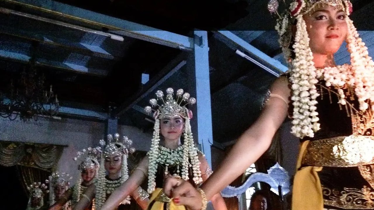 Tari Bedaya Rimbe Keraton Kanoman Cirebon