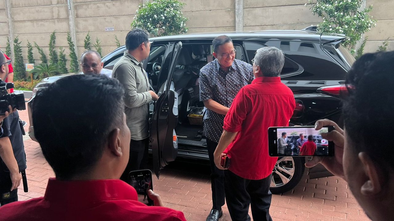 Anies Baswedan di DPD PDIP DKI