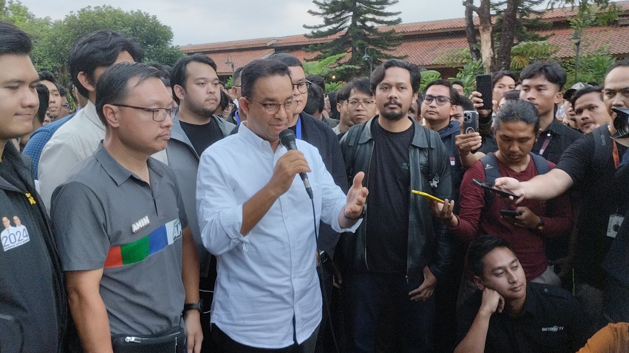 Anies Sambangi Kantor PDIP Jakarta