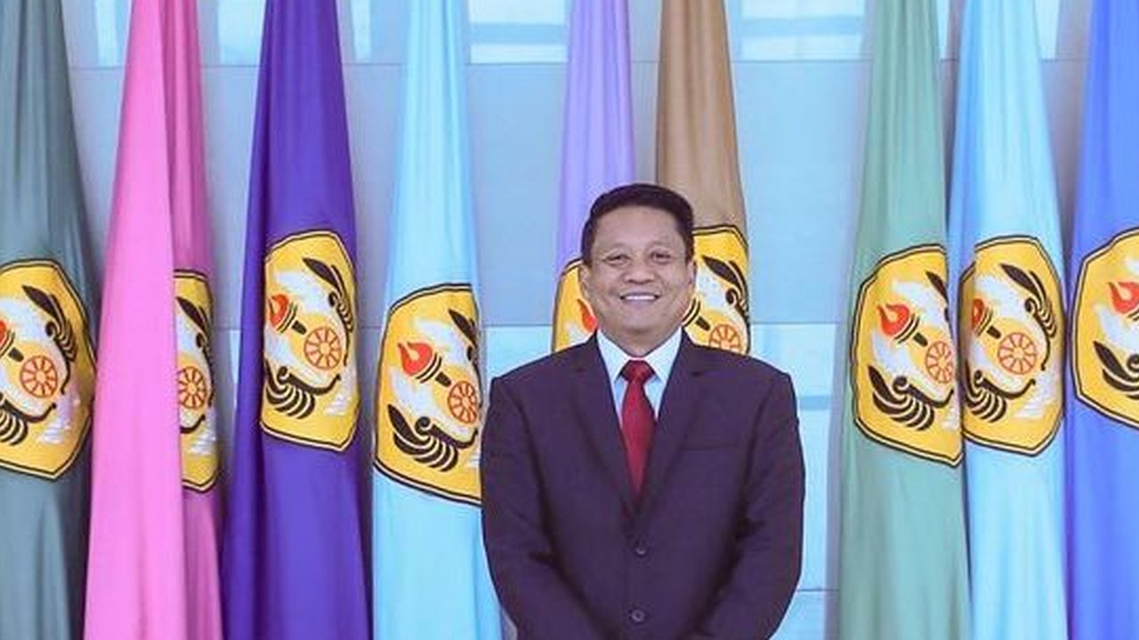 Selamat! Irjen Pol Krishna Murti Kini Resmi Sandang Gelar Doktor Ilmu Komunikasi