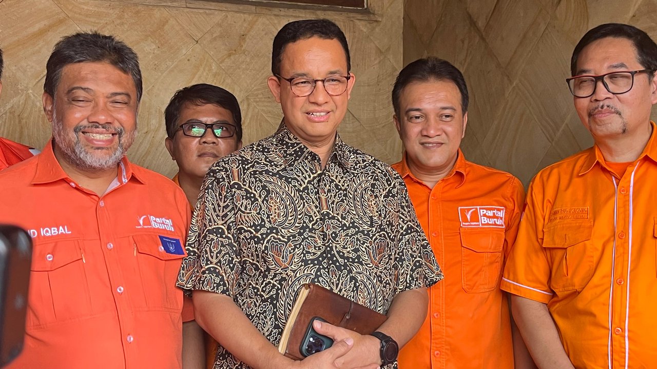 Anies Baswedan Datangi Posko Partai Buruh
