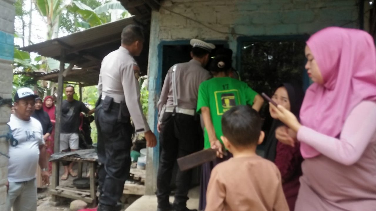 Wanita Bakar Diri di Jembrana Bali