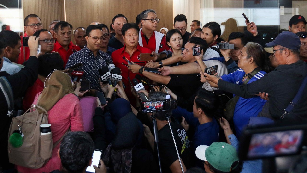 Anies Baswedan sambangi kantor DPD PDIP