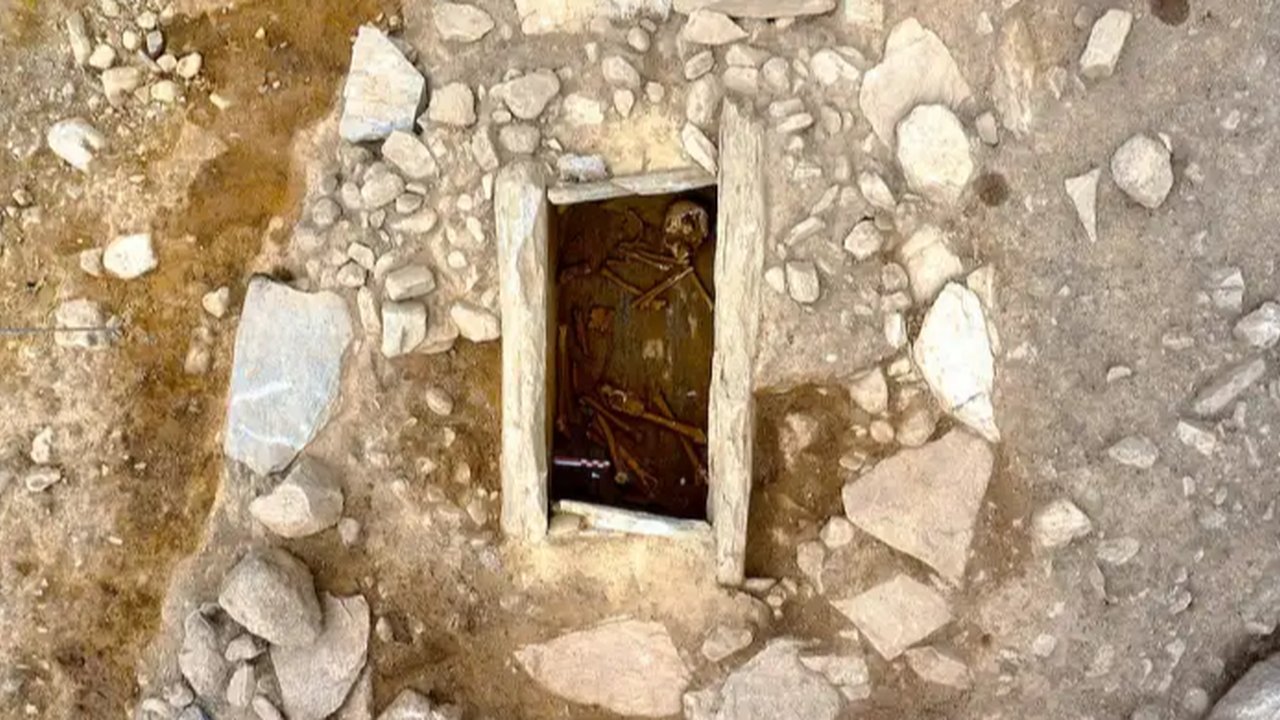 temuan makam 5.000 tahun di italia