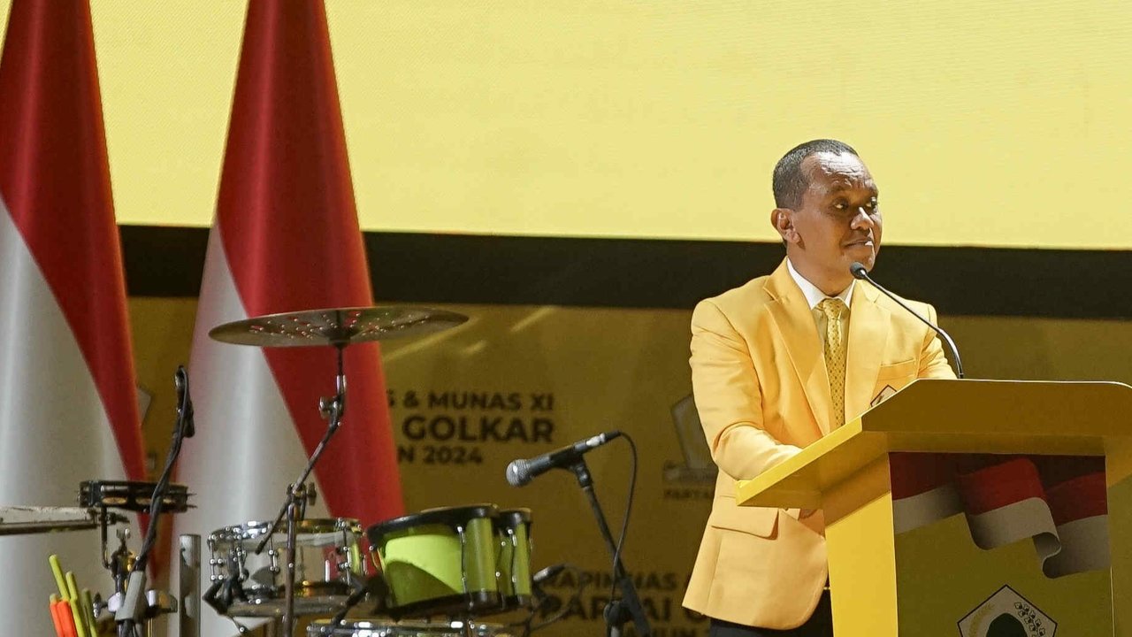 Ketua Umum Partai Golkar Bahlil Lahadalia menyampaikan pidato dalam Rapimnas dan Musyawarah Nasional (Munas) XI Partai Golkar 2024 di Jakarta, Rabu (21/8/2024).