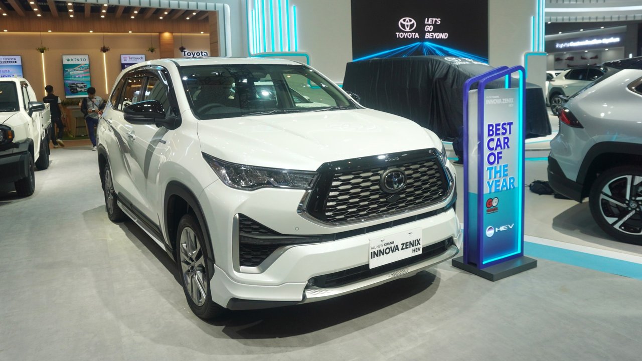 SPK Toyota Tembus 2.540 Unit di IIMS 2024, Kijang Innova Zenix Hybrid Terlaris (ist)