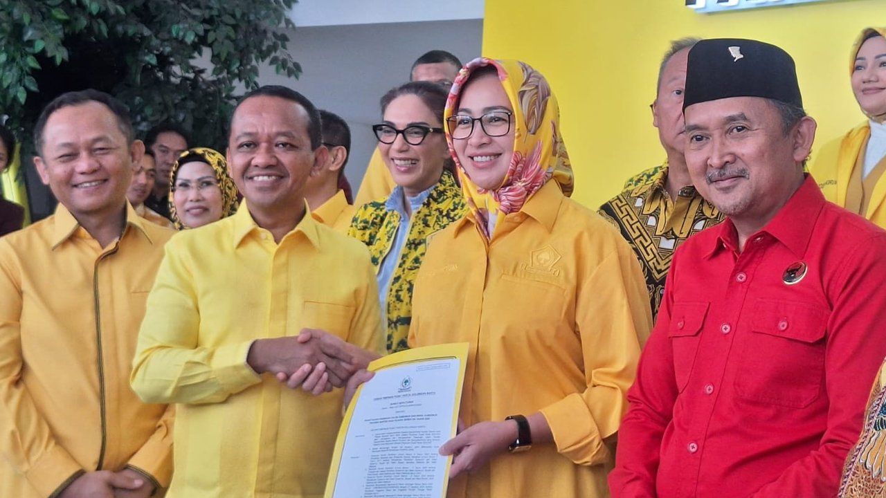 Calon gubernur Banten Airin Rachmi Diany, bakal calon Wakil Gubernur Banten Ade Sumardi. Liputan6.com/Angga Yuniar