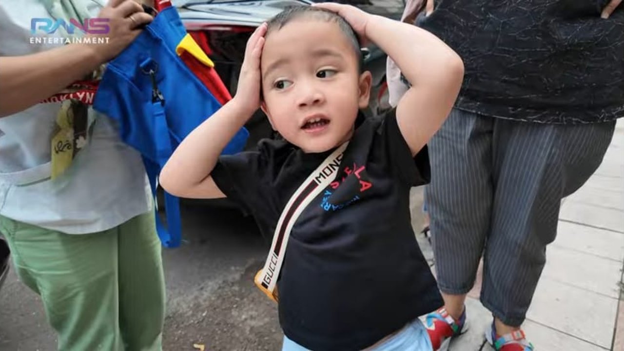 Gaya Kece Rayyanza Cipung Bergaya ala Anak Jaksel: Udah Cocok Belum?