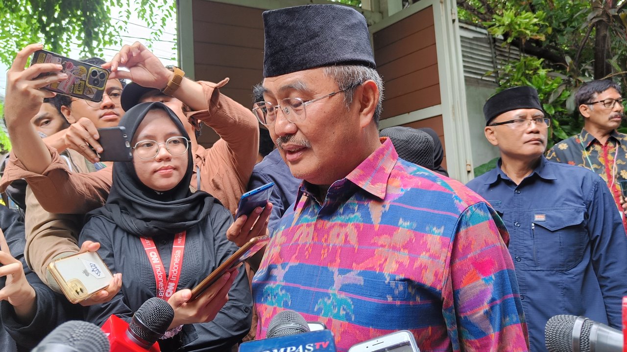 Jimly Asshiddiqie di MK