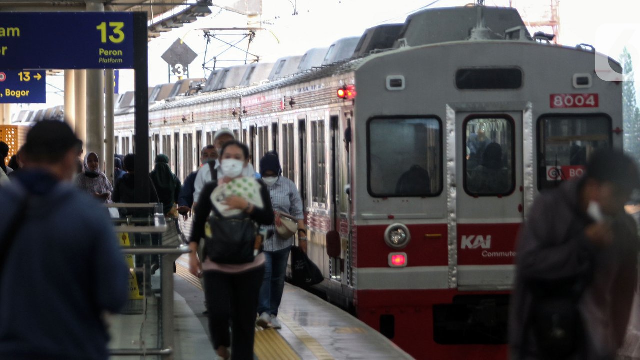 Heboh Kritik Impor 3 Rangkaian KRL dari China, KAI Commuter Ungkap Fakta Lain