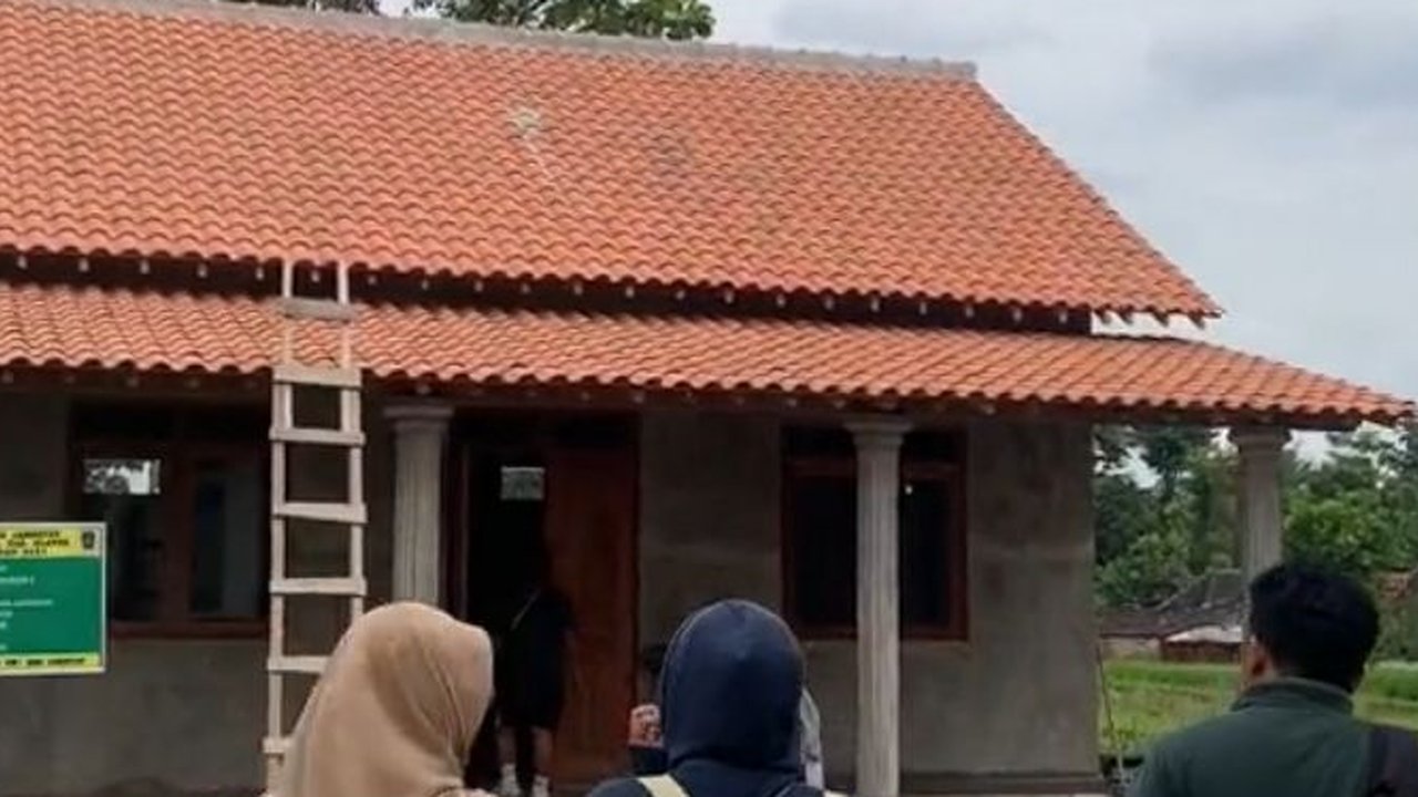 Sempat Viral karena Dibuatkan Rumah Baru untuk Posko, Ini yang Dilakukan Mahasiswa KKN Sebelum Pulang