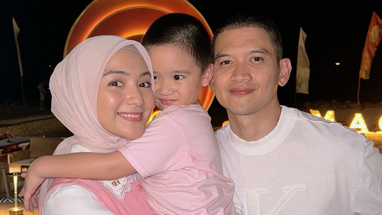 Potret Ultah ke-4  Athar Anak Citra Kirana dan Rezky Adhitya