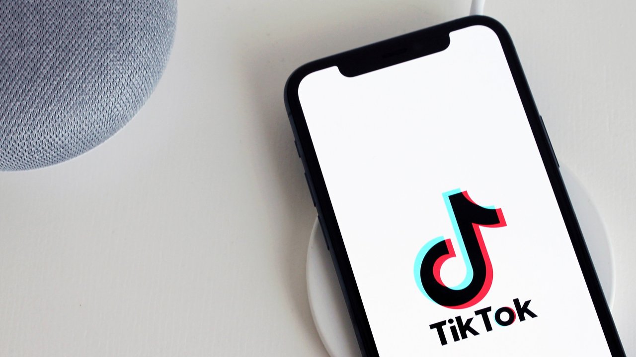 Ilustrasi TikTok, Aplikasi TikTok.  Kredit: antonbe via Pixabay