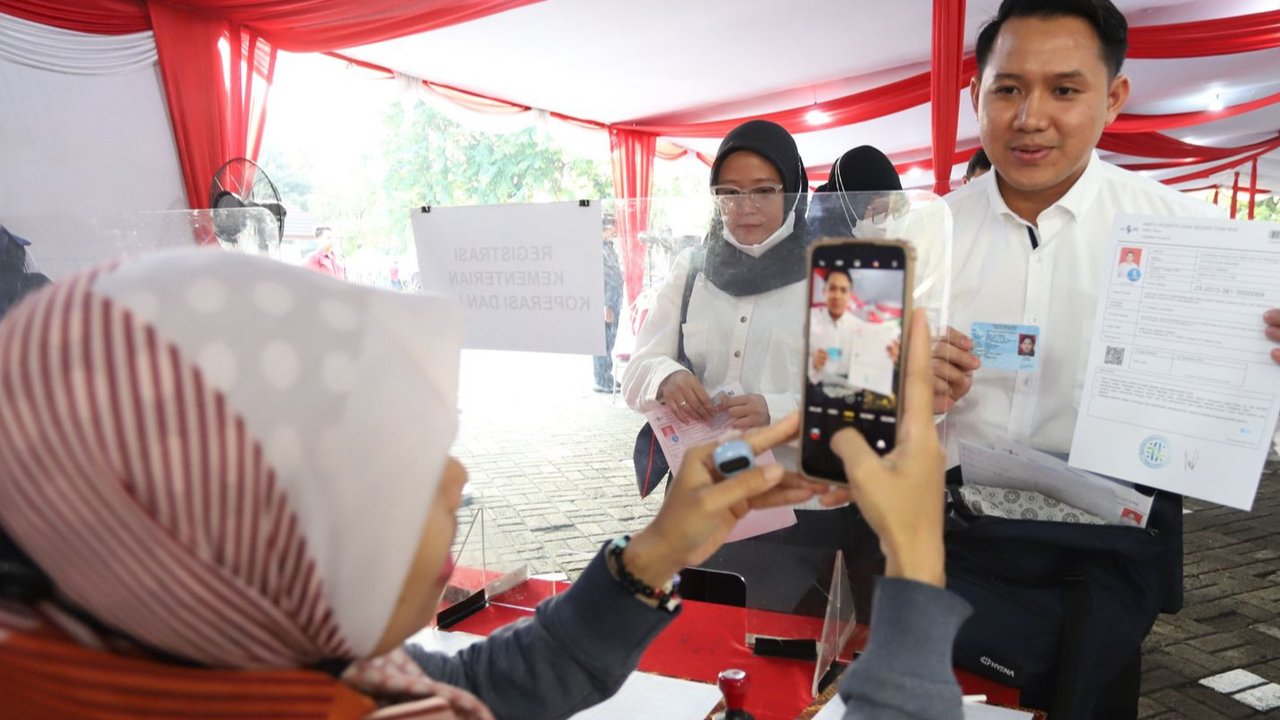 <p>Badan Kepegawaian Negara (BKN) menggelar tes Seleksi Kompetensi Dasar (SKD) CPNS 2023 di Kantor Pusat BKN, Cililitan, Jakarta Timur, Kamis (9/11/2023). (Maulandy/Liputan6.com)</p>