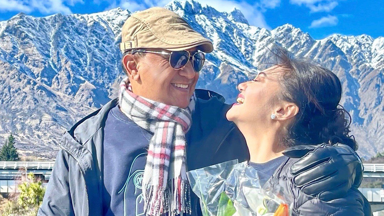 Potret Bella Saphira dan Suami di Selandia Bsru