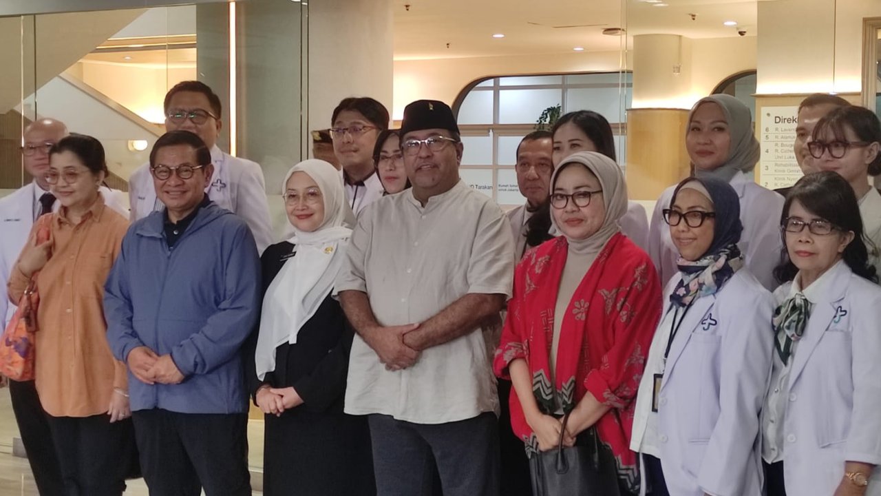 11 Jam Lebih Tes Kesehatan, Pramono Kaget Disetrum dan Rano Karno Ngos-ngosan Naik Treadmill hingga Pinggang Pegal