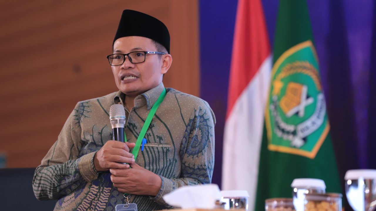 Direktur Urusan Agama Islam dan Pembinaan Syariah Kemenag Adib. (Istimewa)