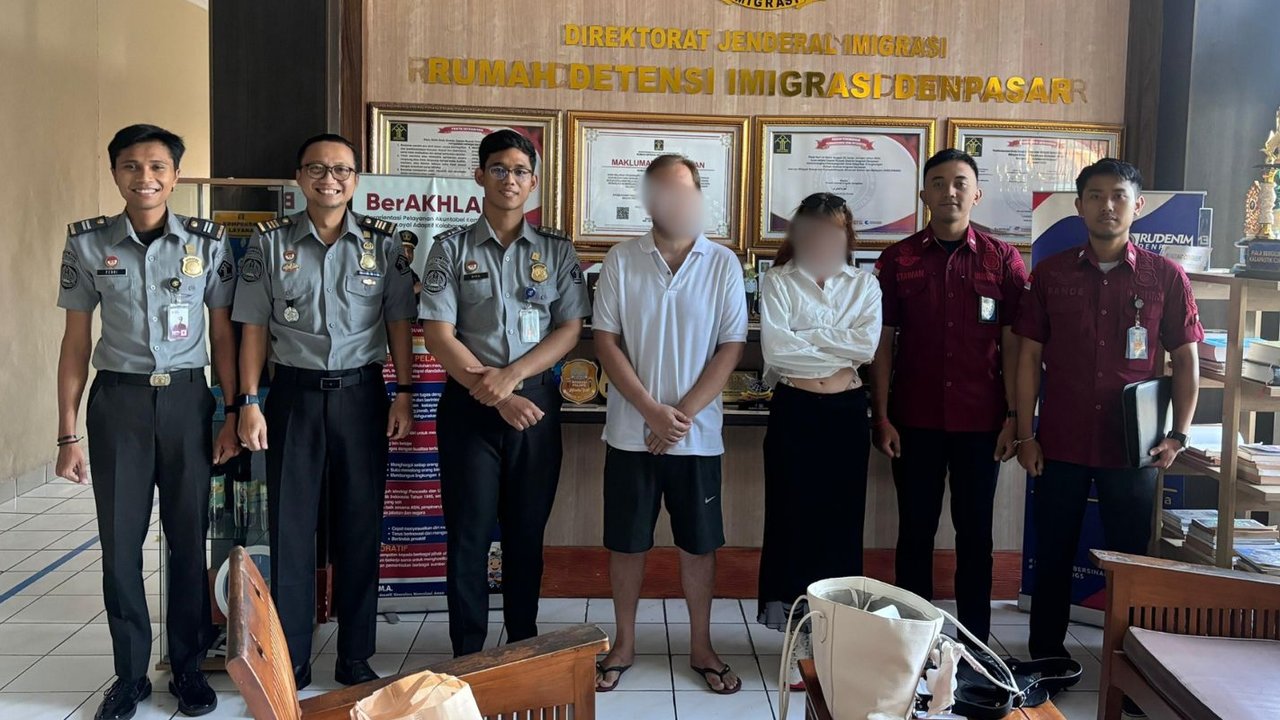 WN Rusia jadi PSK di Bali